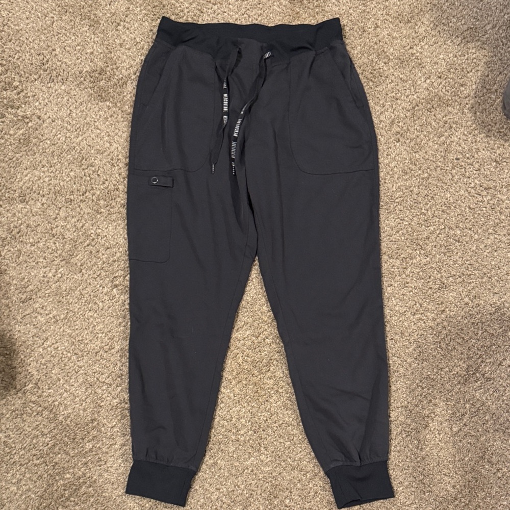 Women’s Gray Jogger Scrub Pants